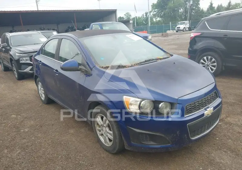 2014 Chevrolet Sonic фото