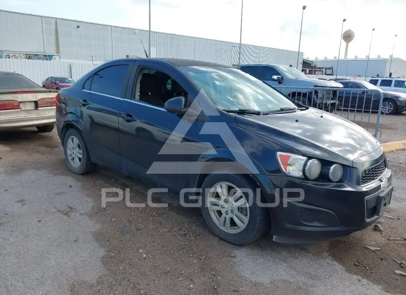 2014 Chevrolet Sonic фото
