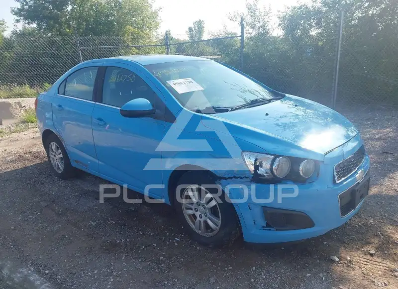 2014 Chevrolet Sonic photo
