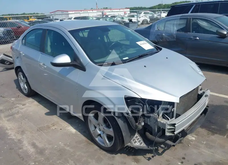 2014 Chevrolet Sonic photo