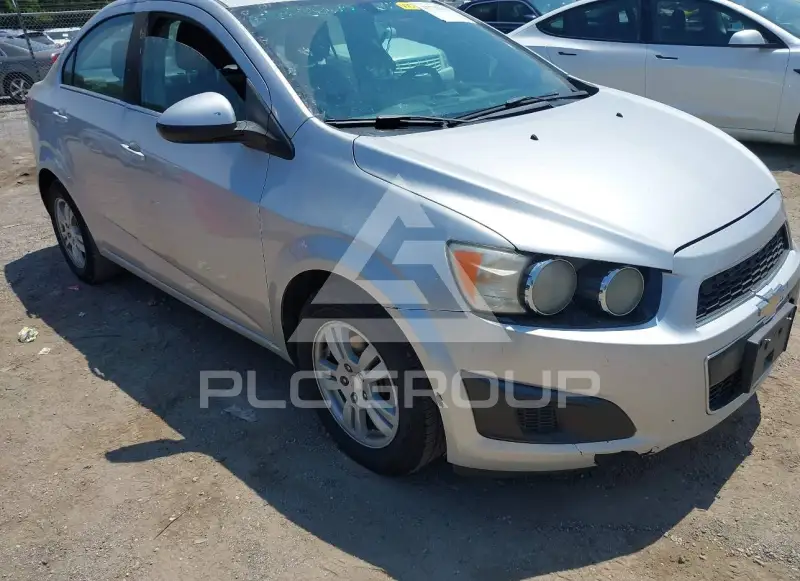 2014 Chevrolet Sonic photo