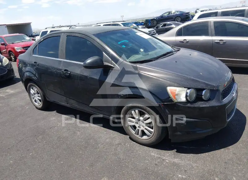 2014 Chevrolet Sonic фото
