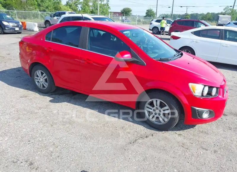 2014 Chevrolet Sonic photo