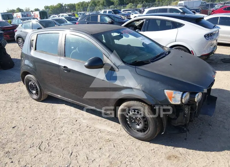 2014 Chevrolet Sonic фото