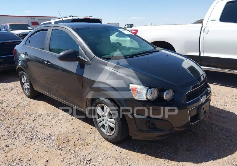 2014 Chevrolet Sonic фото