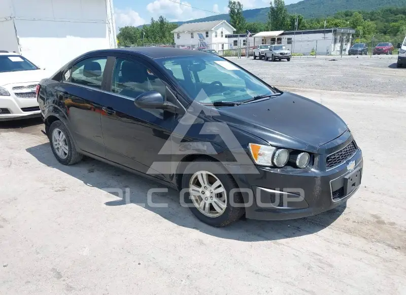 2014 Chevrolet Sonic фото