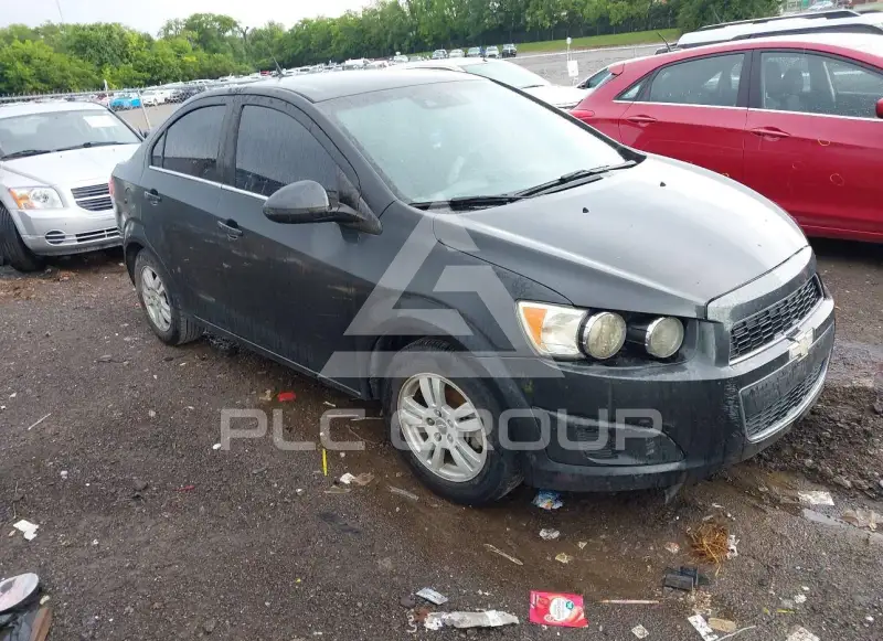 2014 Chevrolet Sonic photo