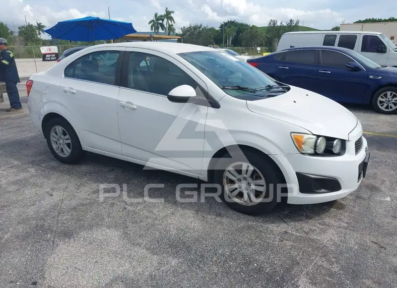 2014 Chevrolet Sonic фото
