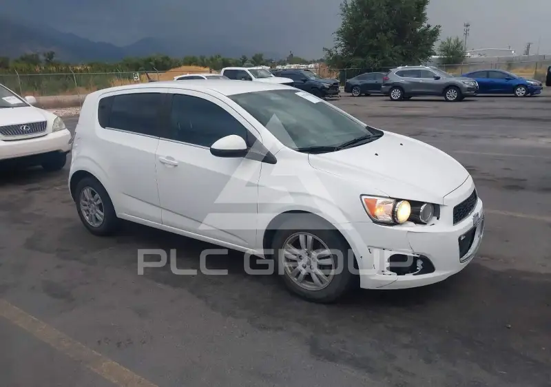 2014 Chevrolet Sonic photo