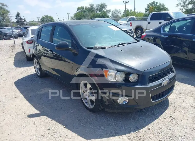 2014 Chevrolet Sonic фото
