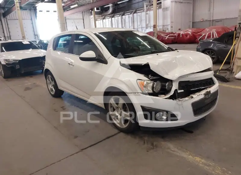 2014 Chevrolet Sonic фото
