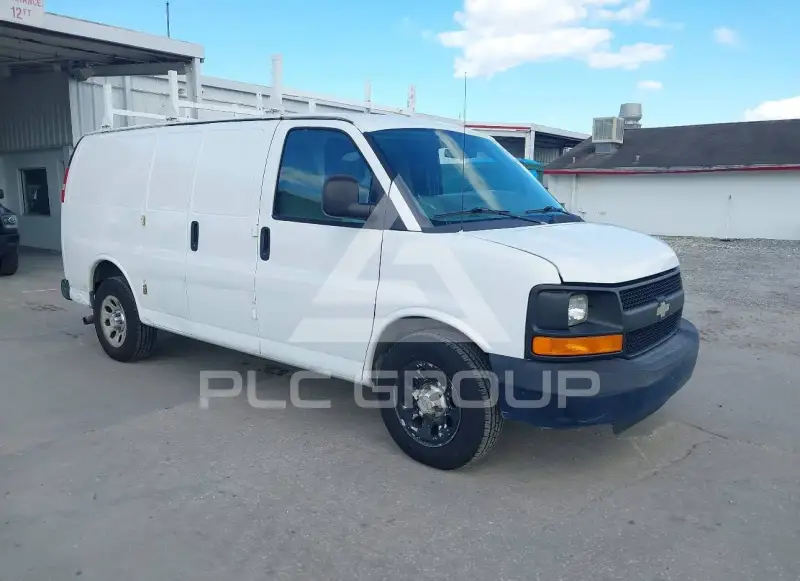 2014 Chevrolet Express photo