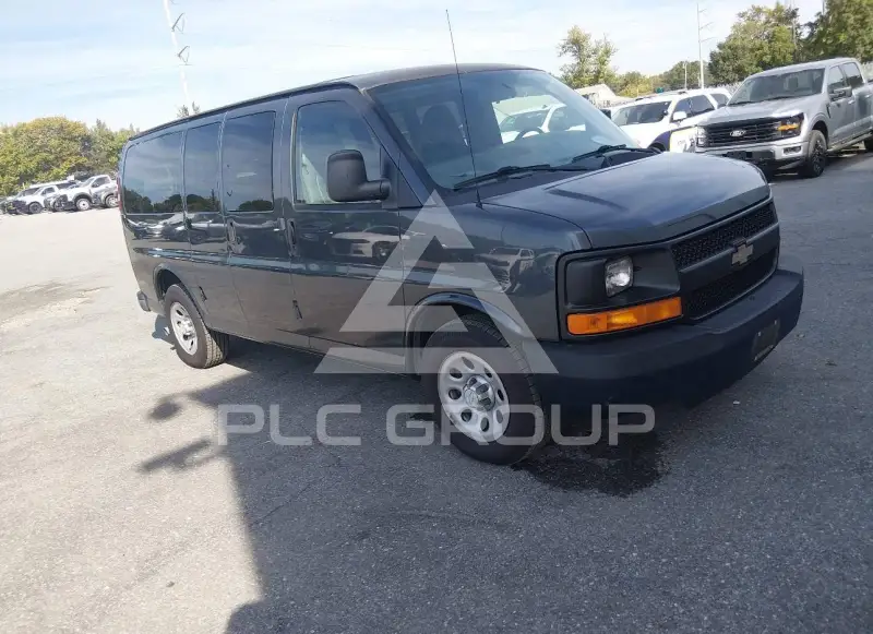 2014 Chevrolet Express photo