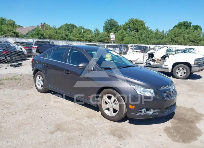 2014 Chevrolet Cruze фото