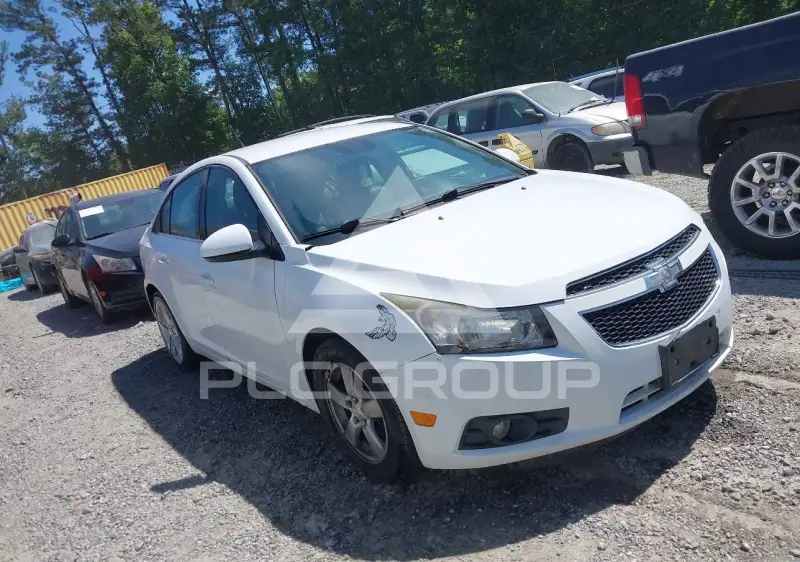 2014 Chevrolet Cruze фото