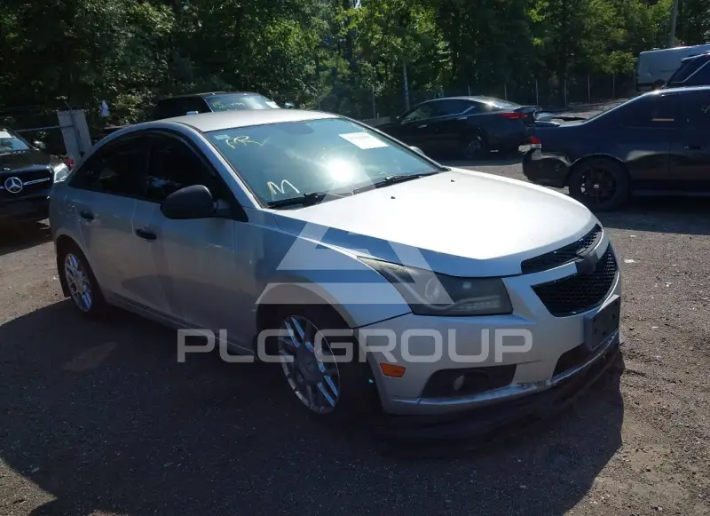2014 Chevrolet Cruze фото