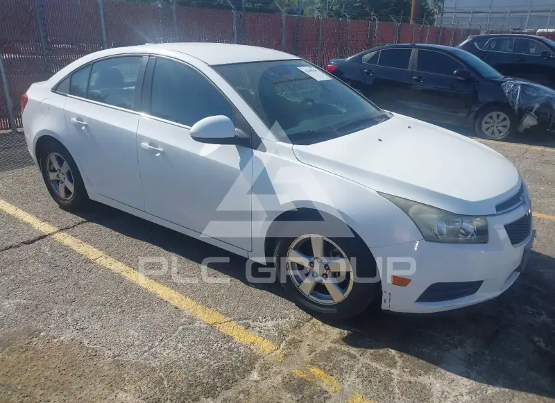2014 Chevrolet Cruze фото