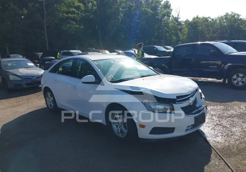 2014 Chevrolet Cruze фото