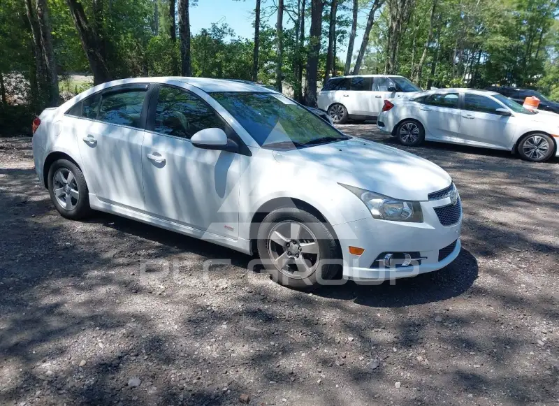 2014 Chevrolet Cruze фото