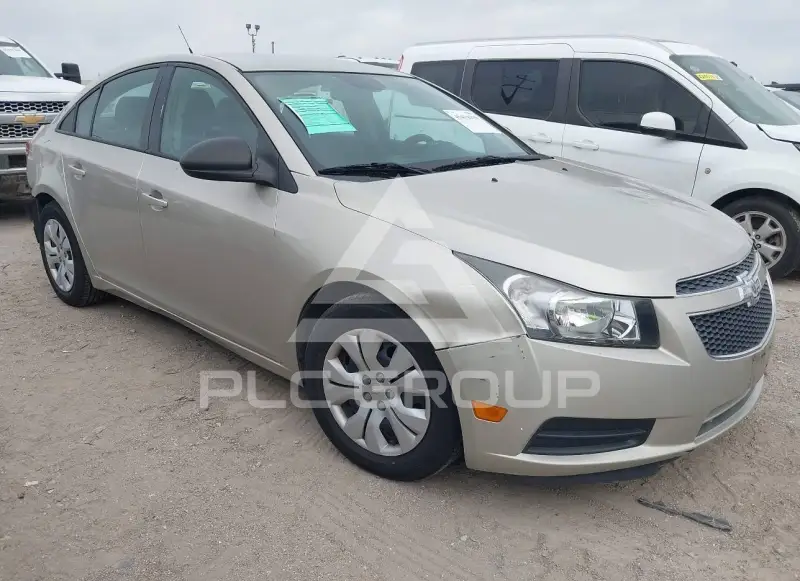 2014 Chevrolet Cruze photo