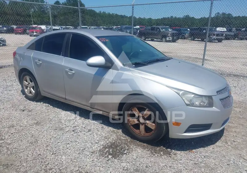 2014 Chevrolet Cruze фото