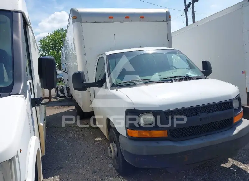 2014 Chevrolet Express photo