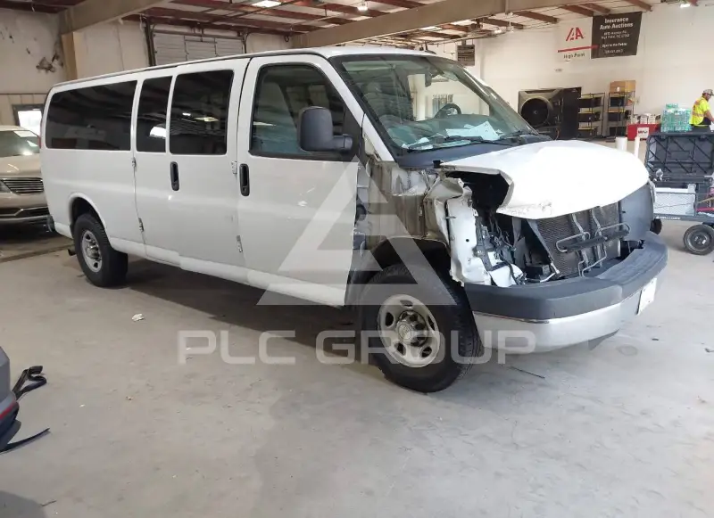 2014 Chevrolet Express photo