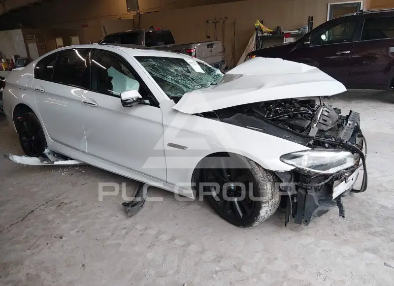 2014 BMW 550 фото