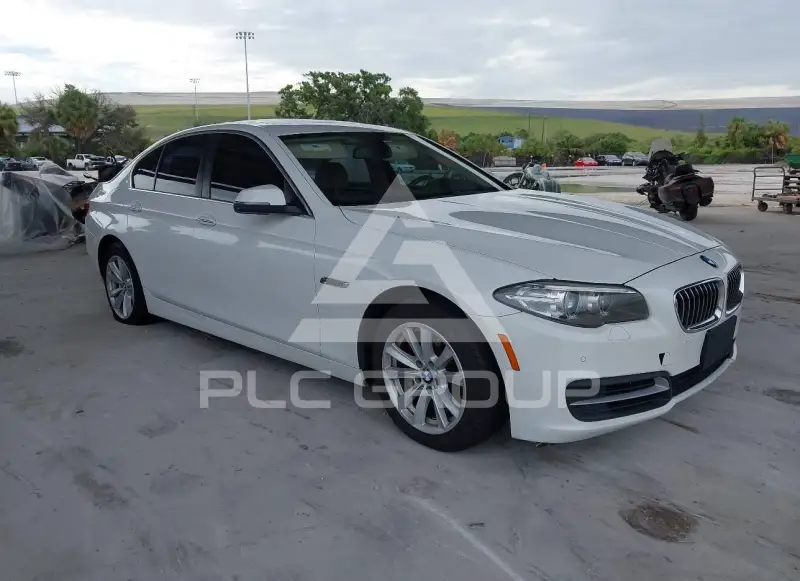 2014 BMW 528 photo
