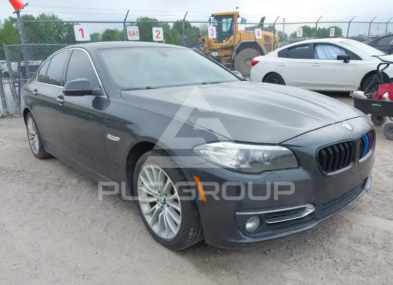 2014 BMW 528 photo