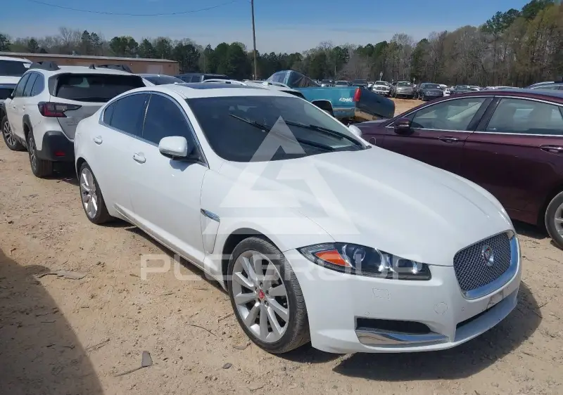 2014 Jaguar XF photo