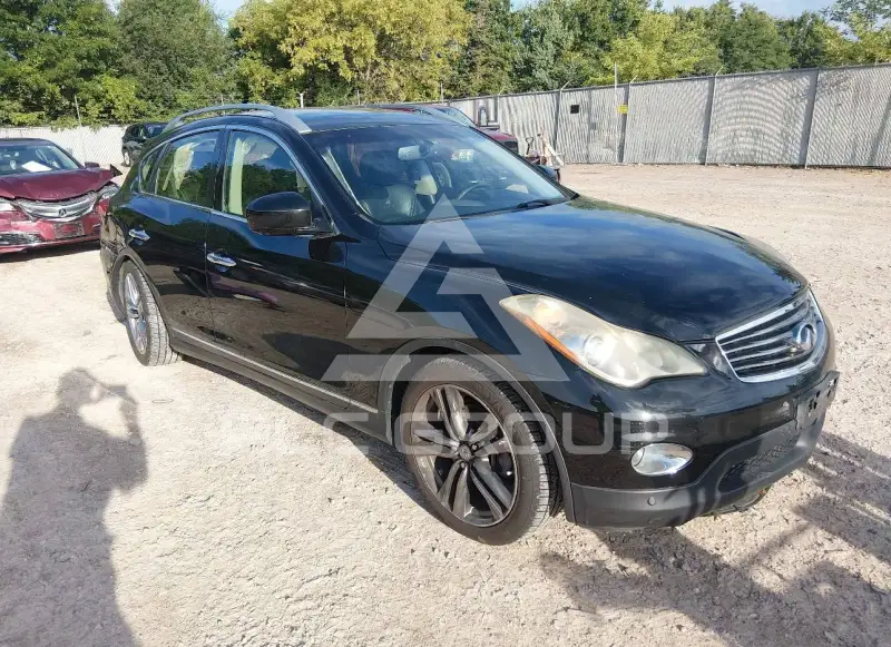 2014 Infinity QX50 photo