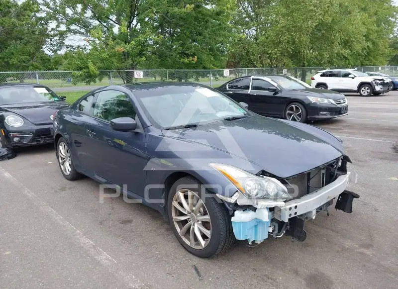 2014 Infinity Q60 фото