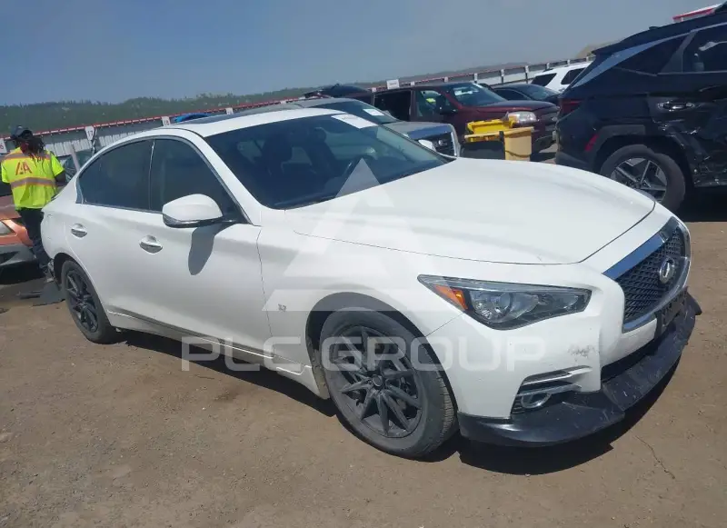 2014 Infinity Q50 photo