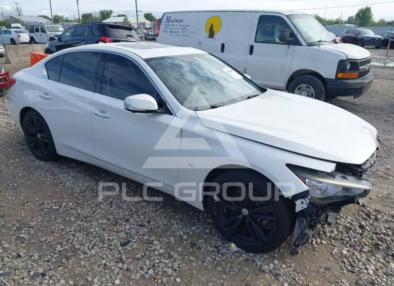 2014 Infinity Q50 фото