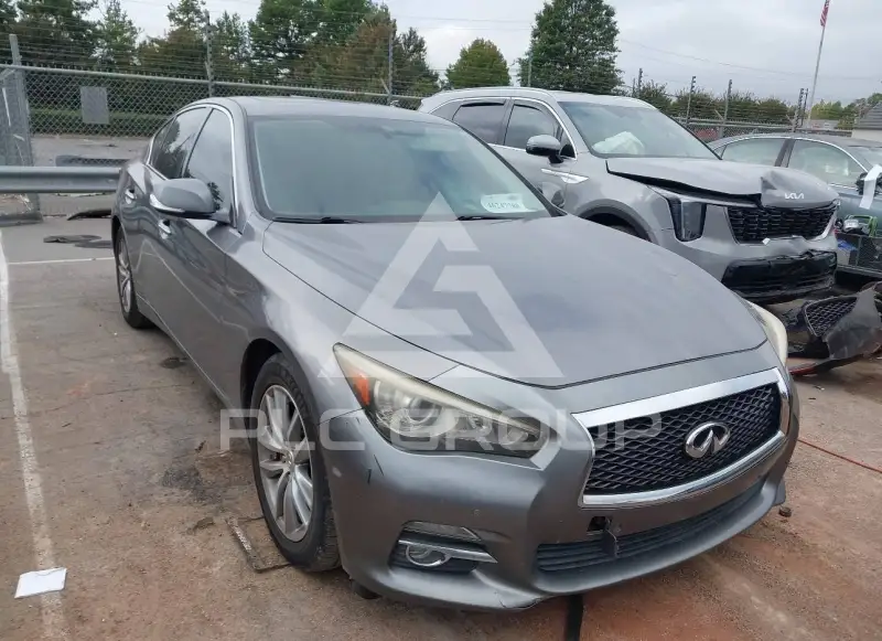 2014 Infinity Q50 фото