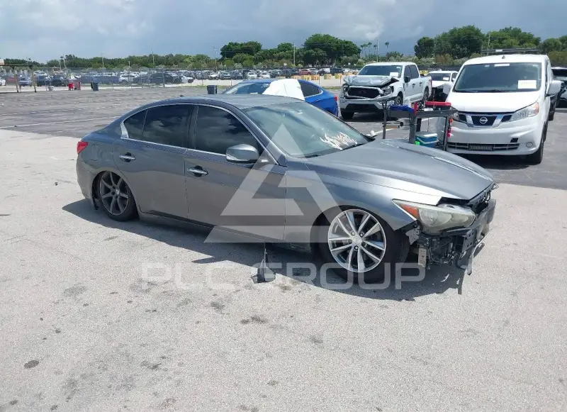 2014 Infinity Q50 фото