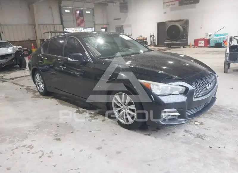2014 Infinity Q50 фото