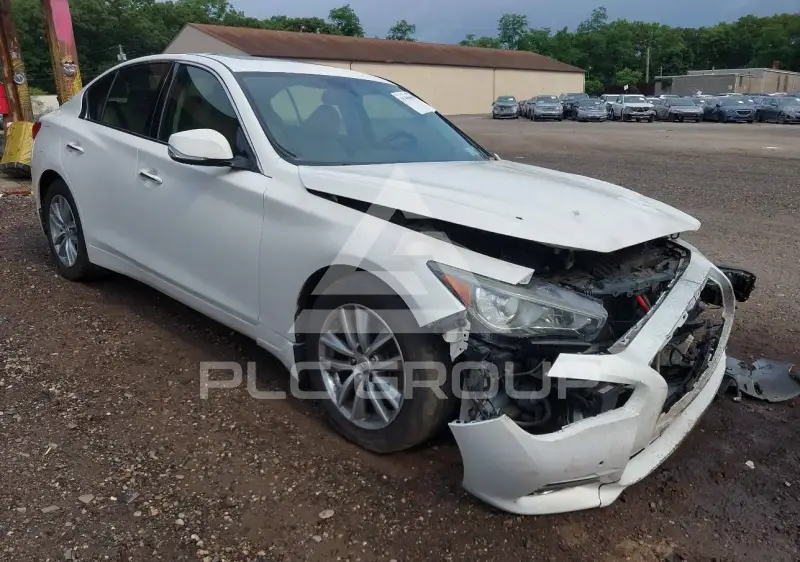 2014 Infinity Q50 фото