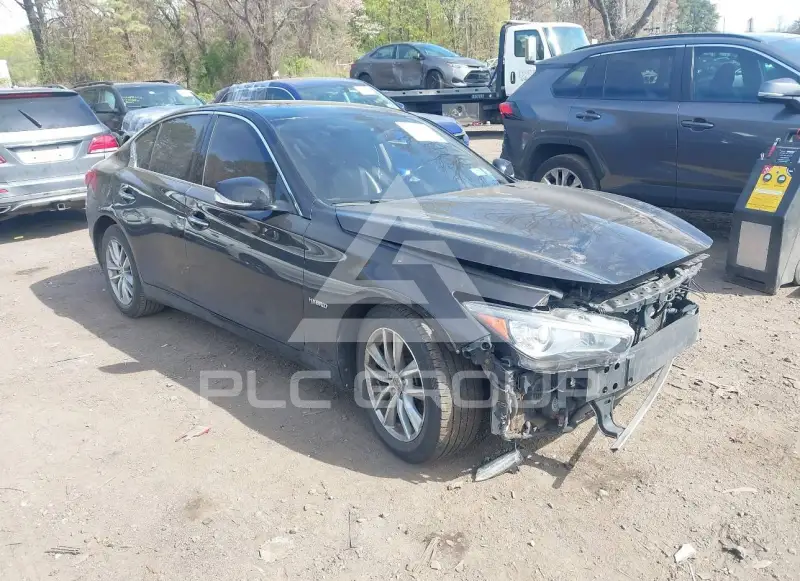 2014 Infinity Q50 фото