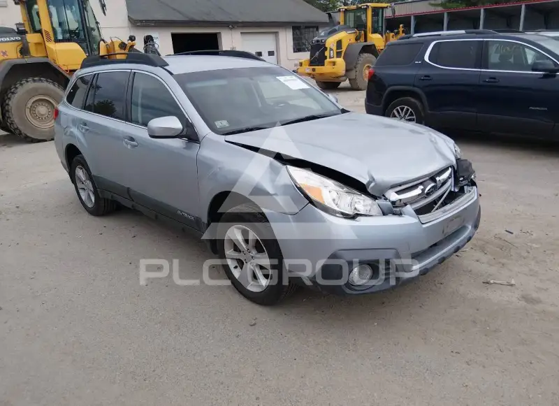 2014 Subaru Outback photo