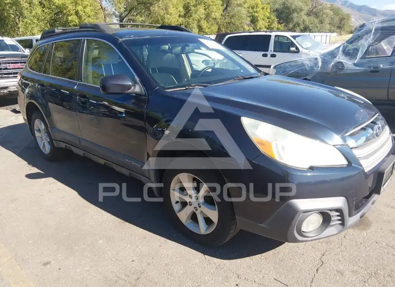 2014 Subaru Outback photo