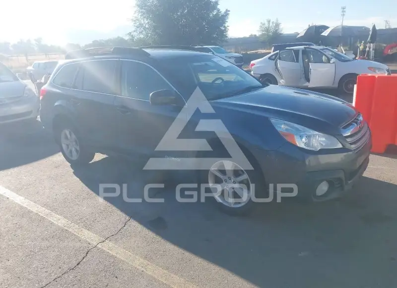 2014 Subaru Outback photo