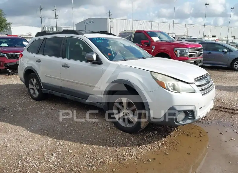 2014 Subaru Outback photo