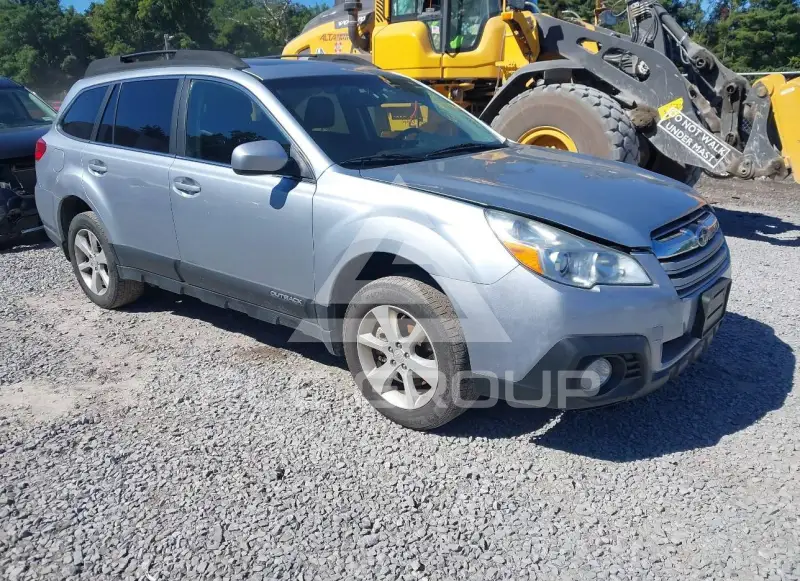 2014 Subaru Outback photo