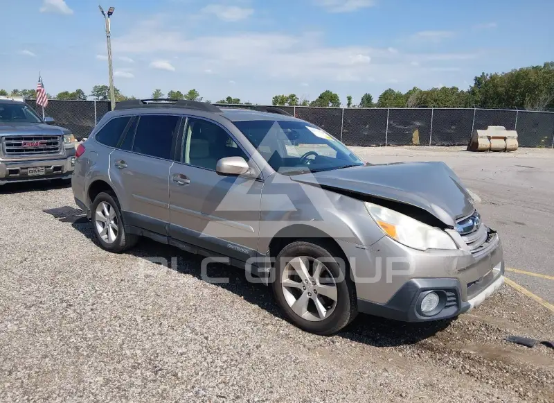 2014 Subaru Outback photo