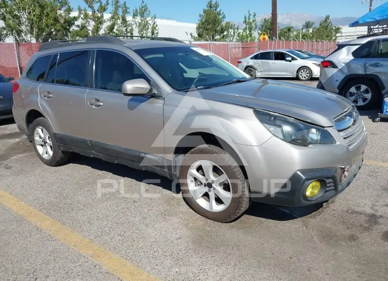 2014 Subaru Outback photo