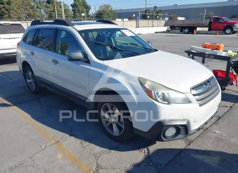 2014 Subaru Outback photo