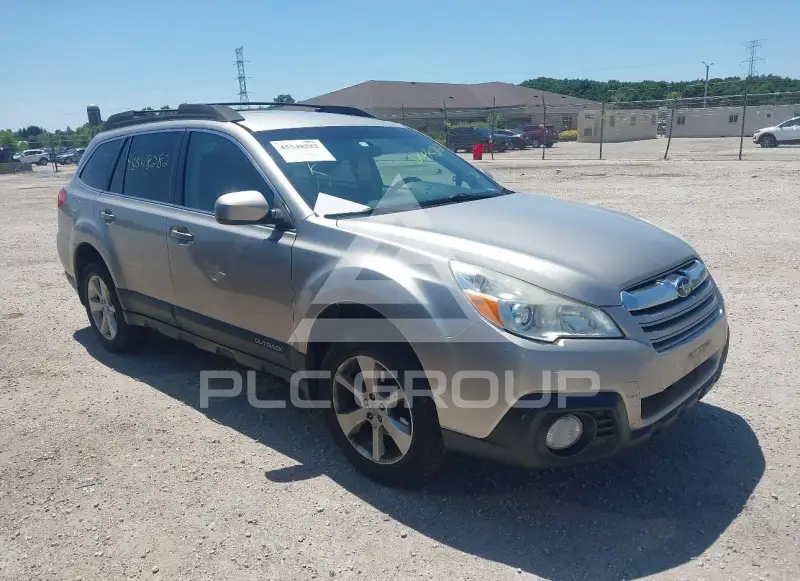 2014 Subaru Outback photo