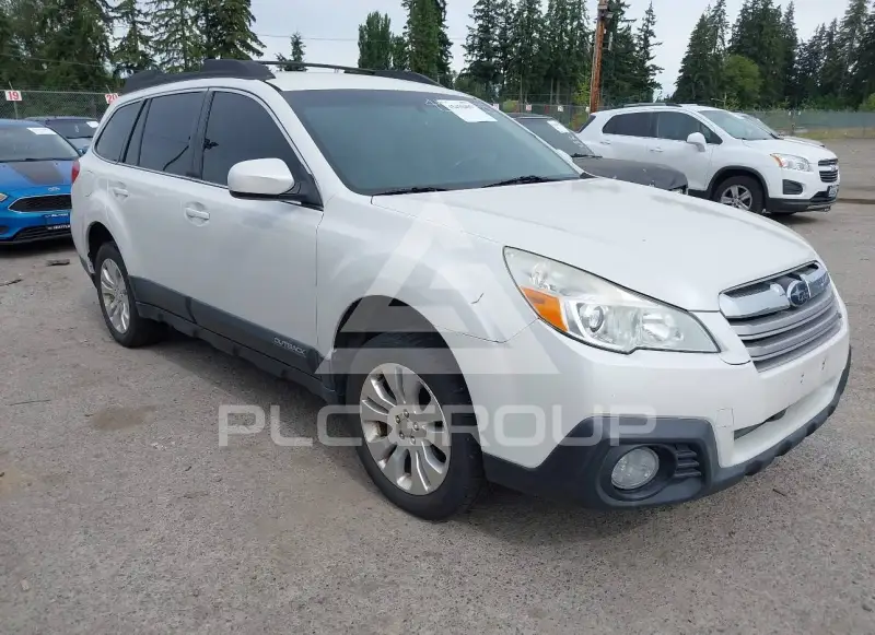2014 Subaru Outback photo